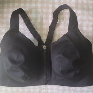 2/$30 NWOT Victoria's Sport Incredible Knockout Ultra Max